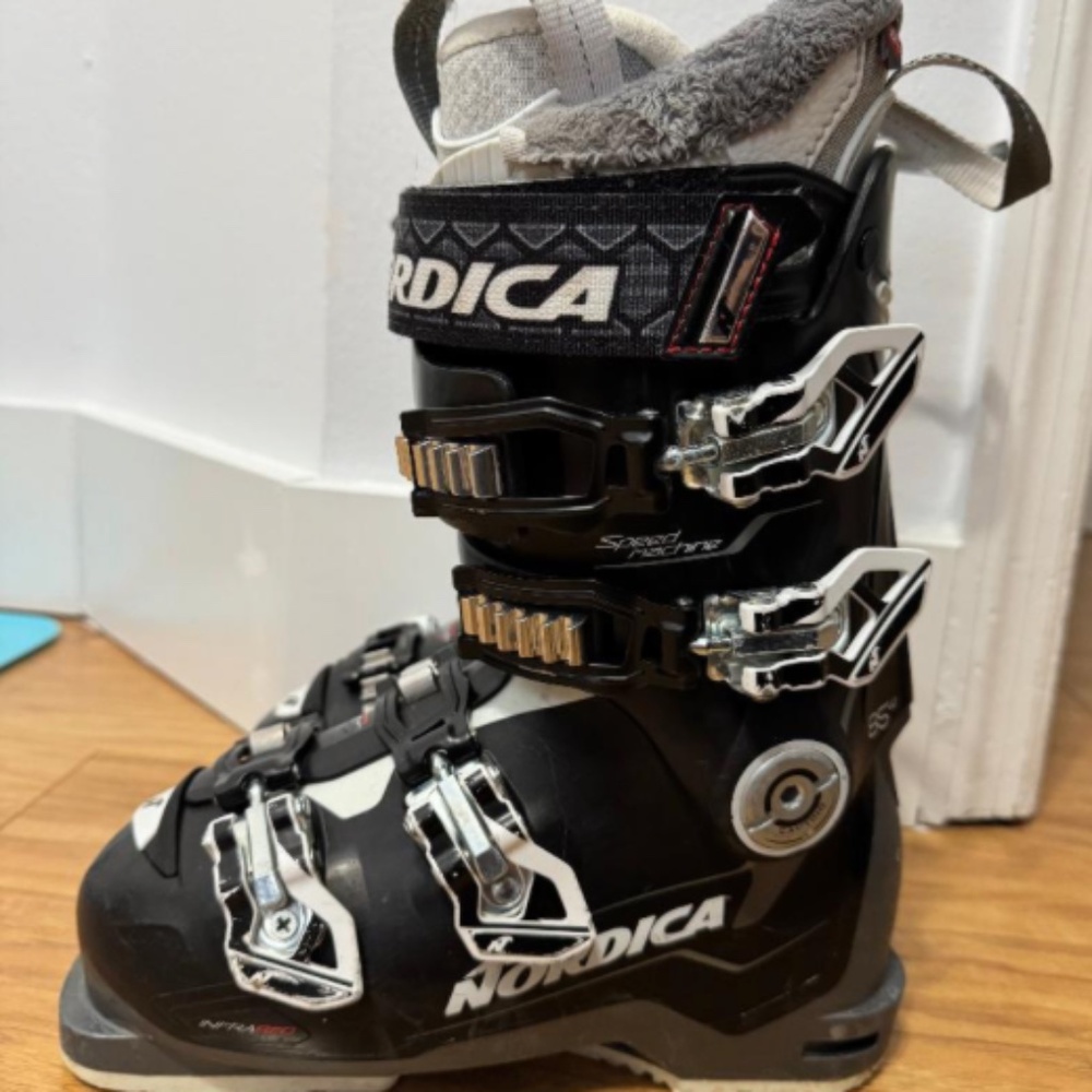 Nordica Ski Boots for women